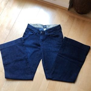 Lucky Brand vintage look rare. Waist band & inside pockets in fun print fabric